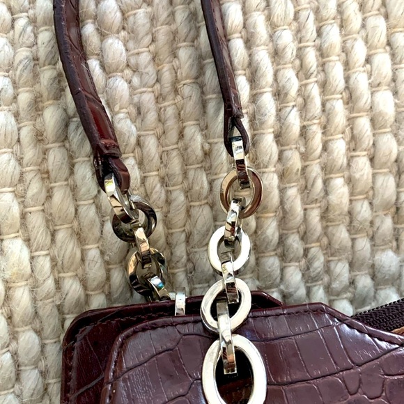 N.Y.C ACCESSORY PURSE - Picture 3 of 4